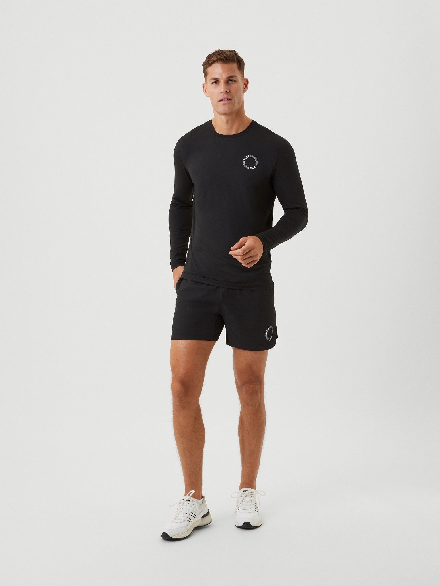 Björn Borg STHLM GRAPHIC LONG SLEEVE T-SHIRT, TENNISTRÖJA HERR – SVART